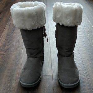 Gray (Ugg style) boots
